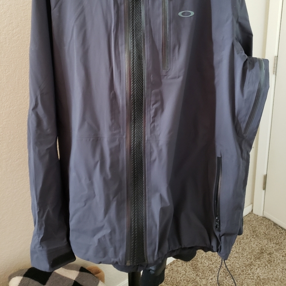 Mens Oakley jacket regular fit - Picture 2 of 6